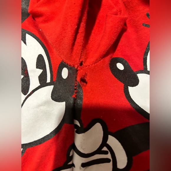 Disney’s Mickey & Minnie child’s long sleeve t-shirt xs/ch. - Picture 8 of 9